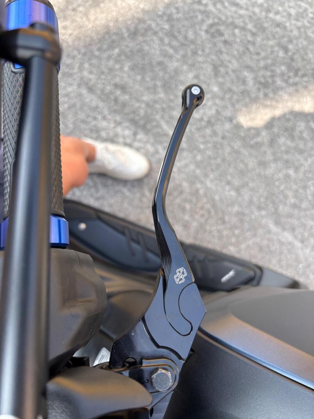 Yamaha X-Max 300 Tech Max (2021 - 24) (8)