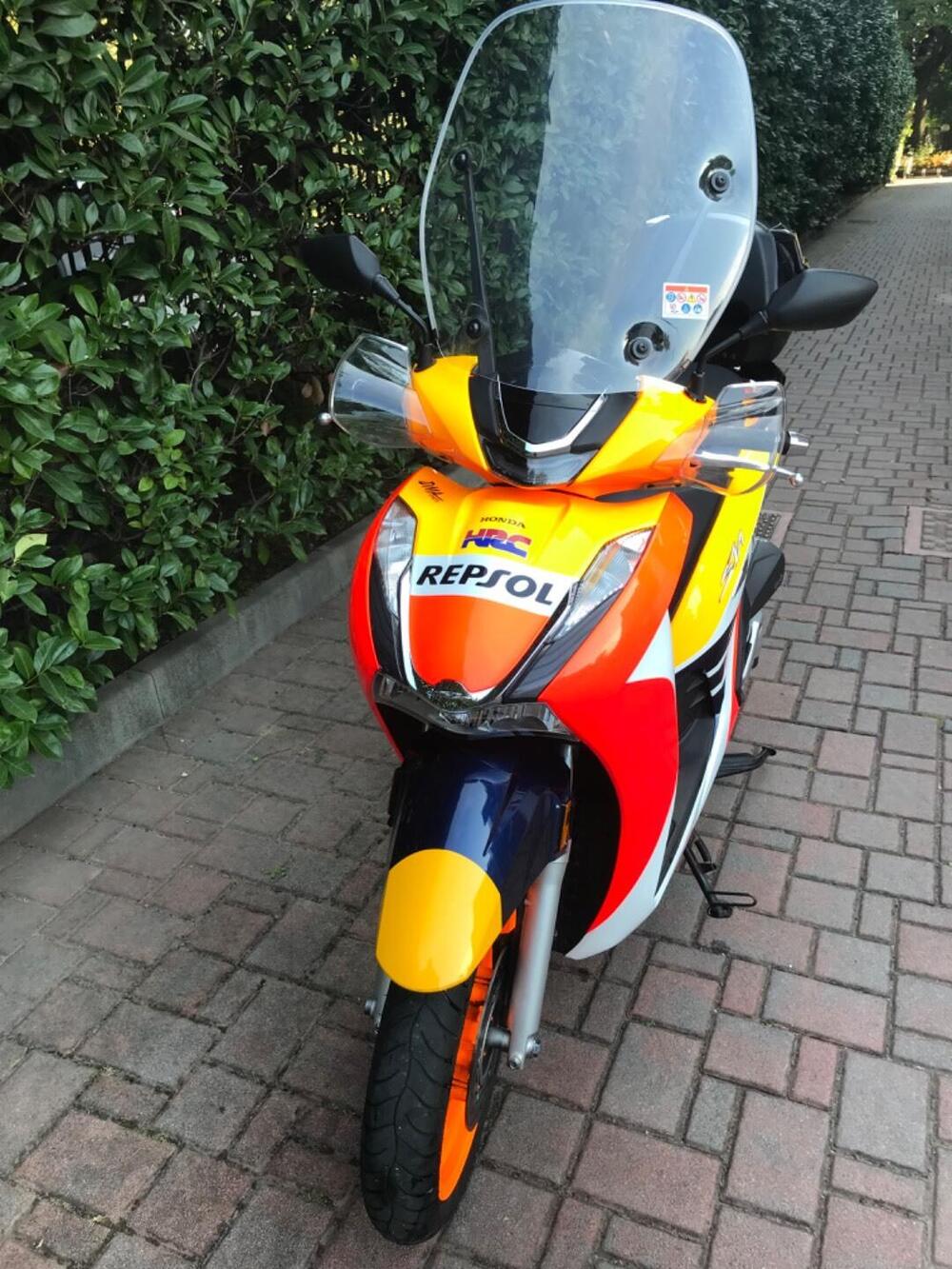 Honda SH 350 Sport (2021 - 24) (3)