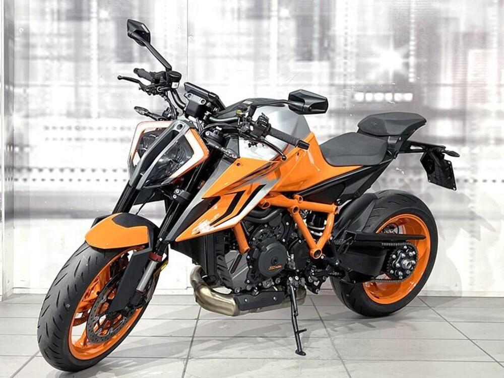 KTM 1290 Super Duke R (2022 - 23) (7)