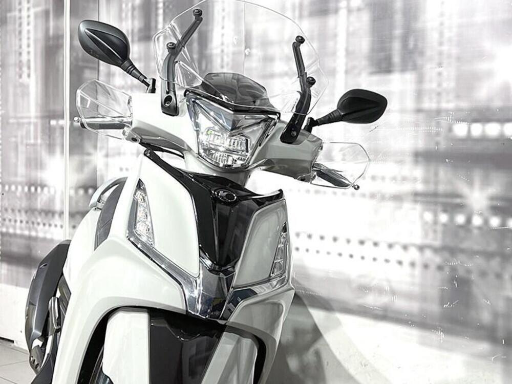 Kymco Agility 300i (2020) (9)