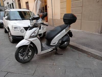Kymco People 300i GT (2010 - 17) usata