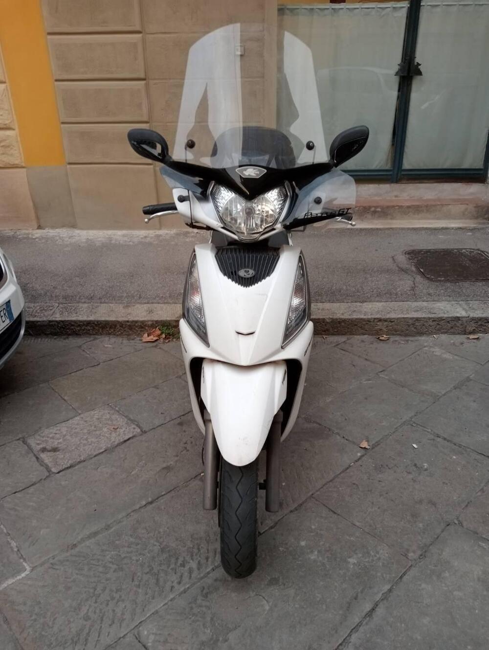 Kymco People 300i GT (2010 - 17) (3)