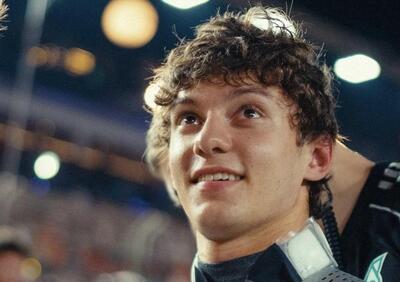 F1, Kimi Antonelli quinto a Singapore: “La partenza dal lato sporco ha complicato tutto”