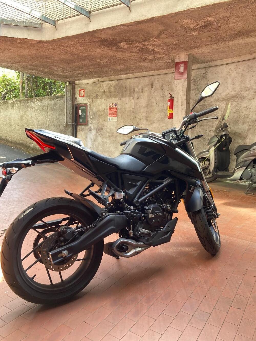 Voge Brivido 125R (2023 - 26) (3)