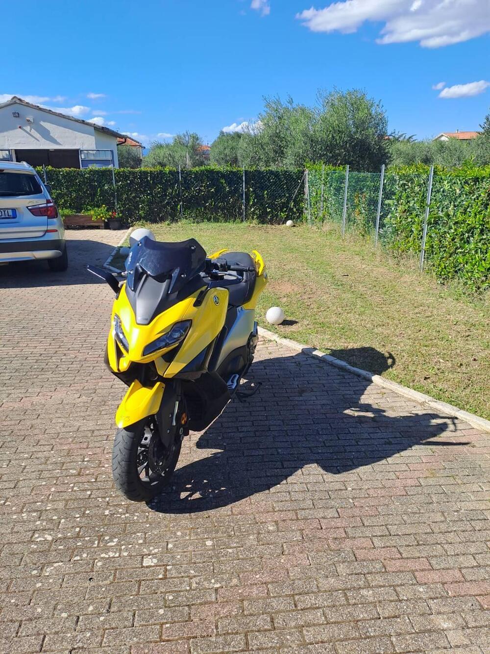 Yamaha T-Max 560 (2022 - 24) (12)