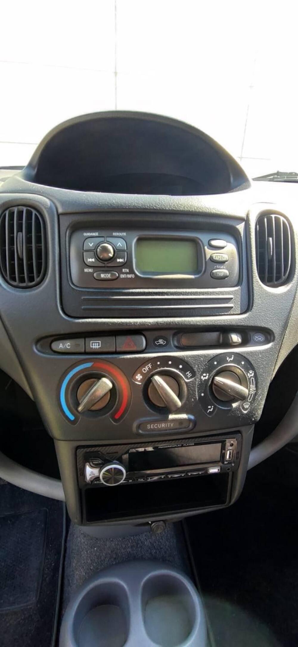 Toyota Yaris usata a Venezia (9)