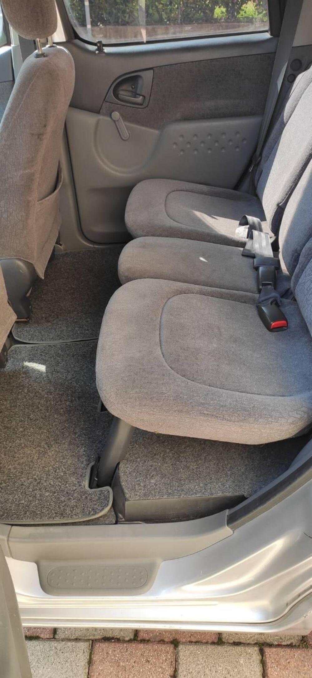 Toyota Yaris usata a Venezia (14)