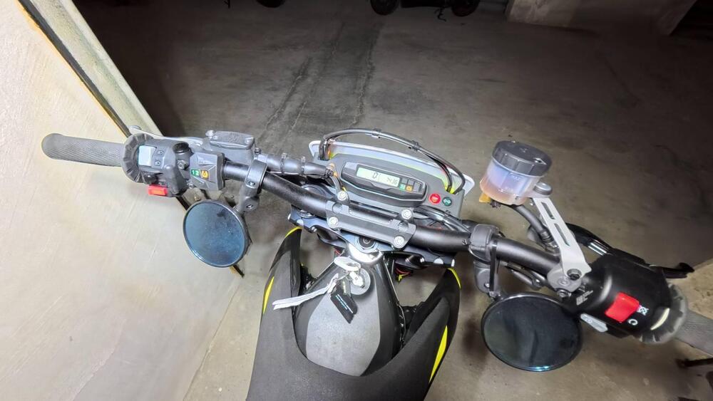 Husqvarna 701 Supermoto (2023 - 25) (5)