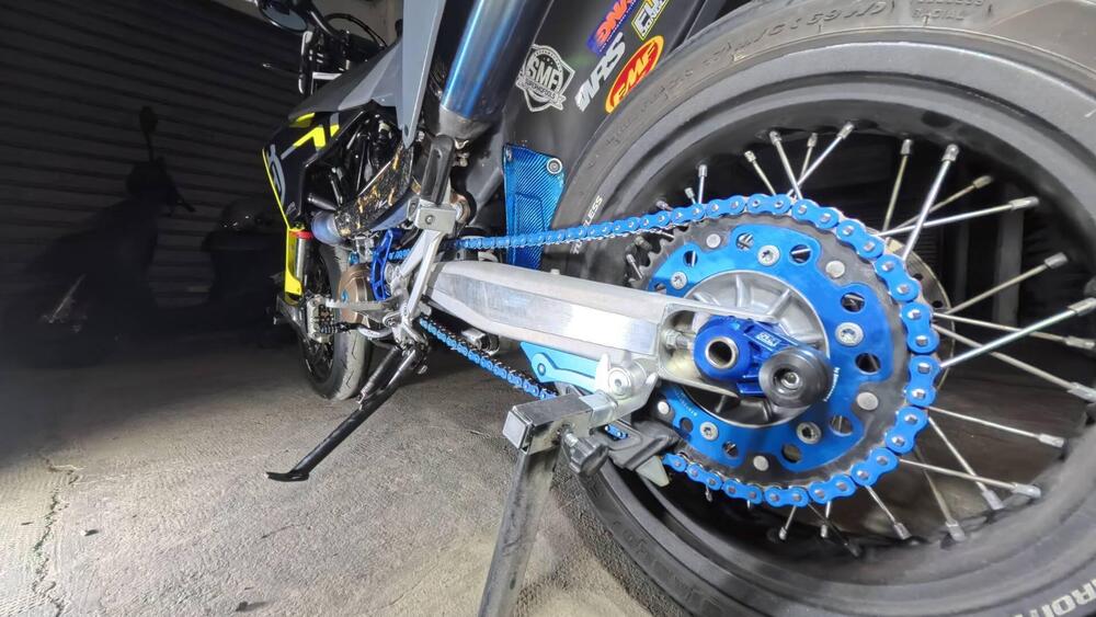 Husqvarna 701 Supermoto (2023 - 25) (7)