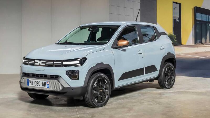 Dacia Spring 2026: si rinnova la piccola elettrica, pi&ugrave; potenza e nuove batterie. Il prezzo? Sempre basso