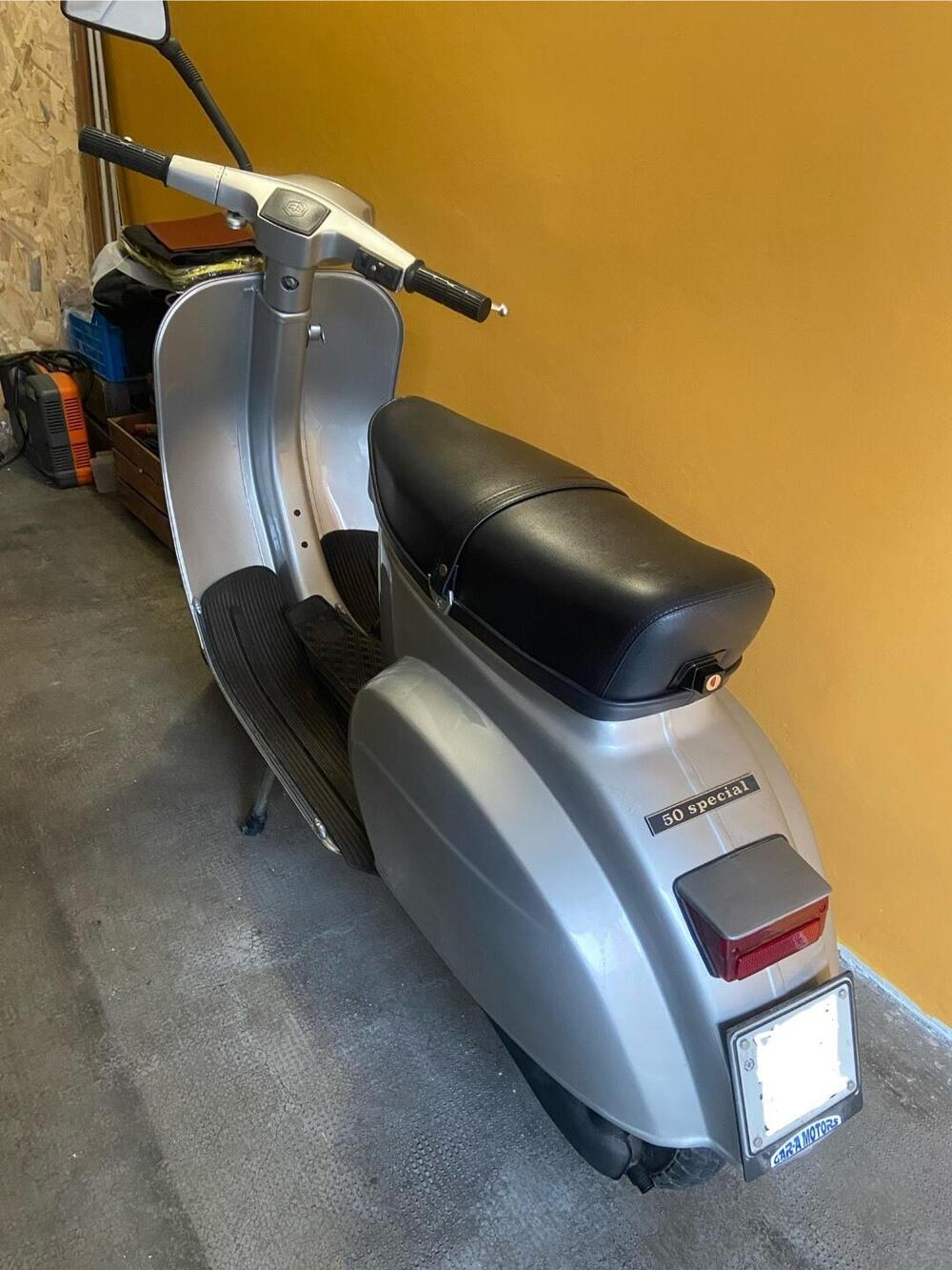 Vespa Special 50 (2)