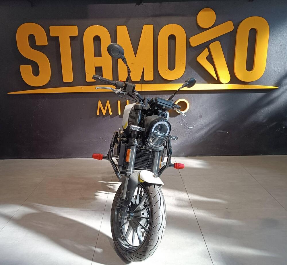 Benelli Leoncino 250 (2021 - 25) (4)