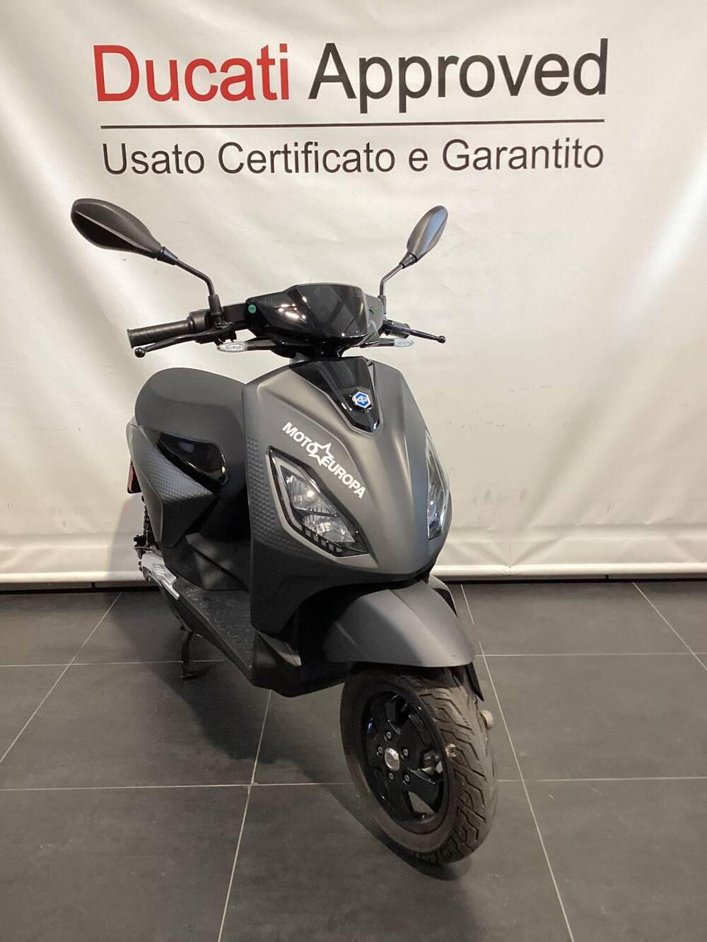 Piaggio 1 Active (2022 - 26) (2)