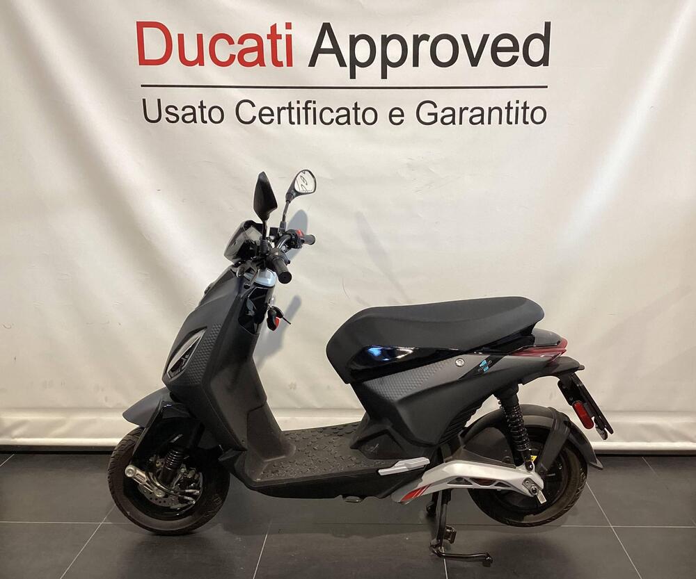 Piaggio 1 Active (2022 - 26) (3)