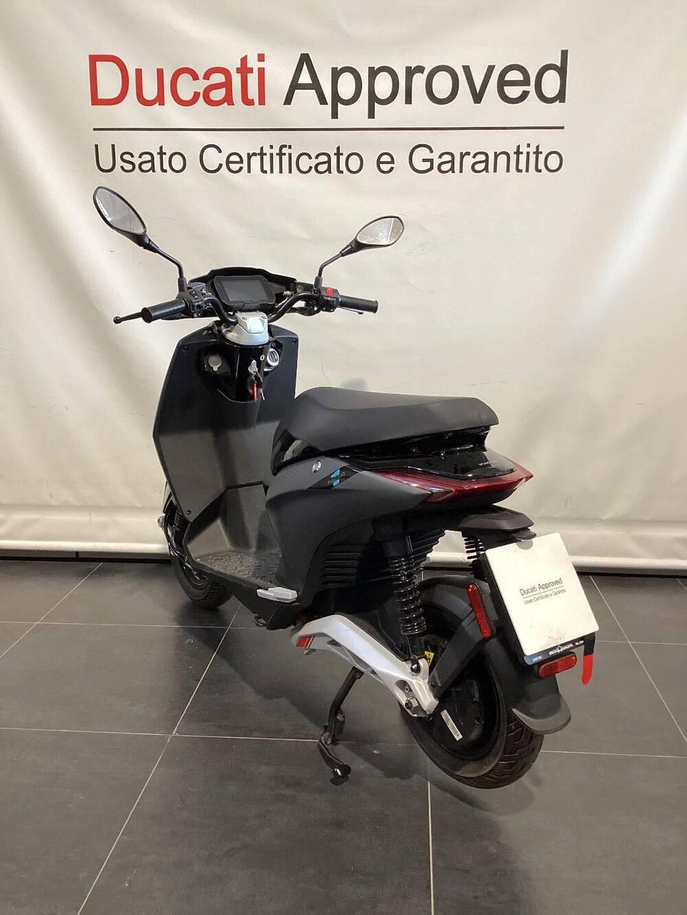 Piaggio 1 Active (2022 - 26) (4)