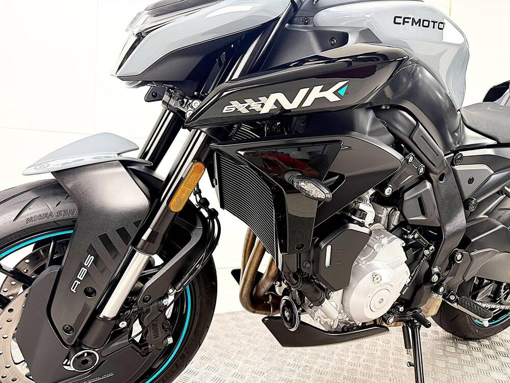 CFMOTO 675NK (2025 - 26) (14)
