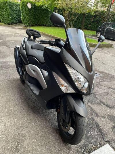 Yamaha T-Max 500 Black Max (2006 - 07) usata