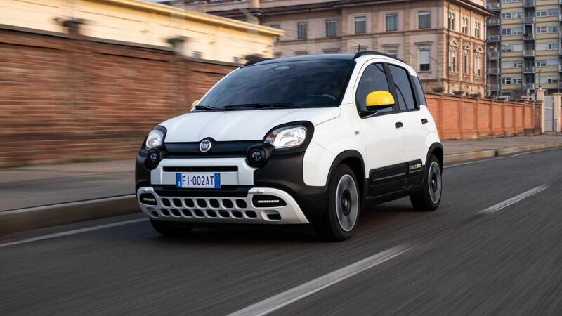 Fiat Panda cambia nome: da oggi si chiama Pandina e il motore mild hybrid scende di potenza...