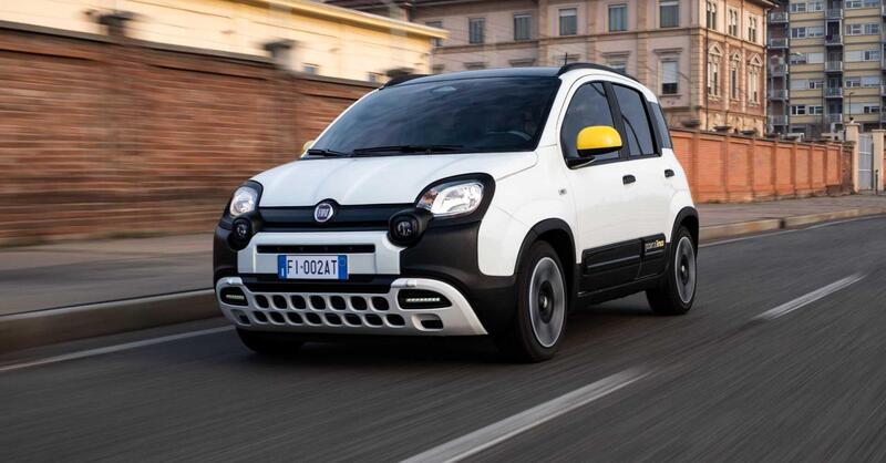 Fiat Panda cambia nome: da oggi si chiama Pandina e il motore mild hybrid scende di potenza...