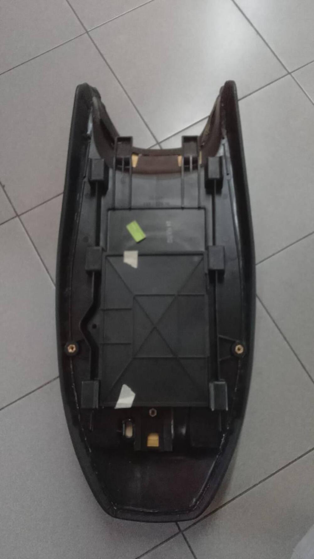 SELLA DUCATI MONSTER (4)