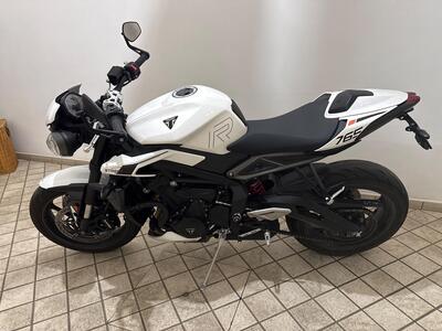 Triumph Street Triple 765 R A2 (2024 - 25) usata