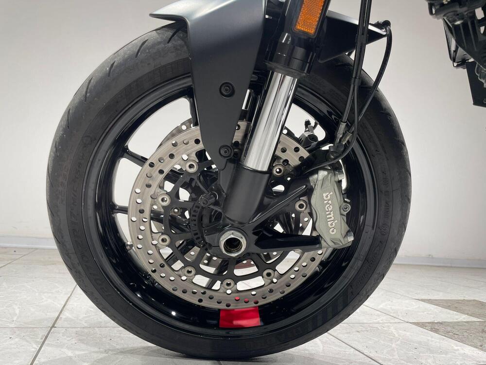 Ducati Monster 937 + (2021 - 25) (10)