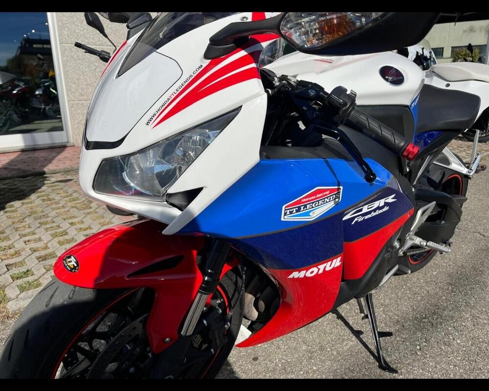 Honda CBR 1000 RR Fireblade SP (2014 - 16) (9)