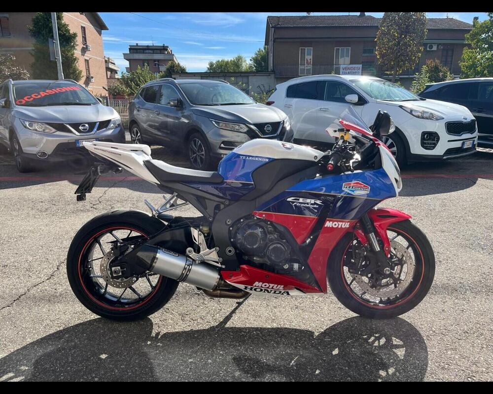 Honda CBR 1000 RR Fireblade SP (2014 - 16) (4)