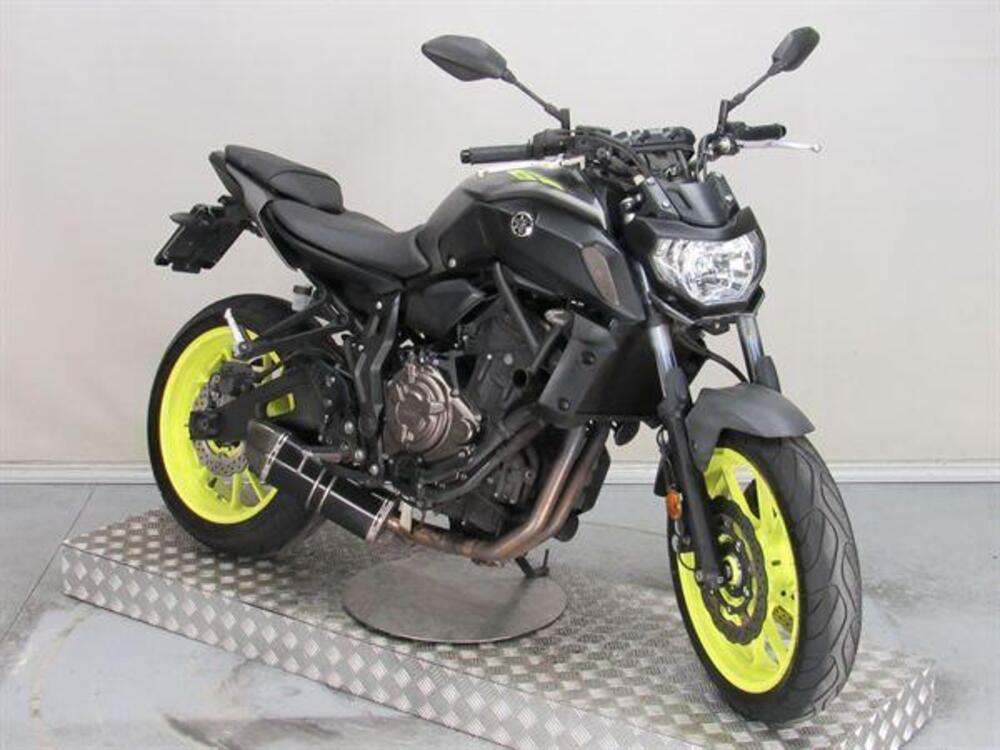 Yamaha MT-07 (2017 - 18) (2)