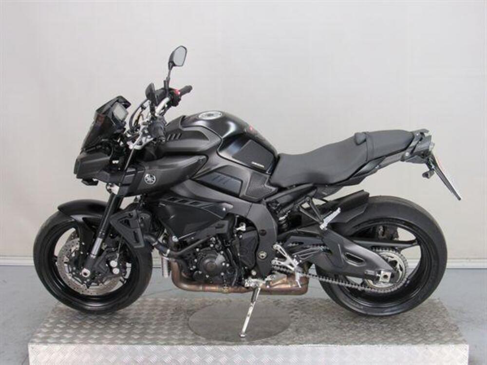 Yamaha MT-10 (2017 - 20) (4)