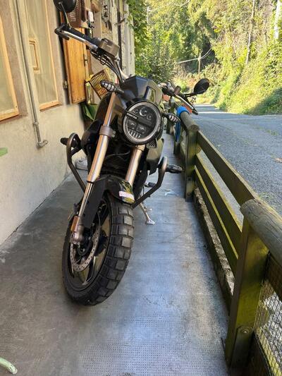 Zontes ZT125-G1 (2020 - 25) usata