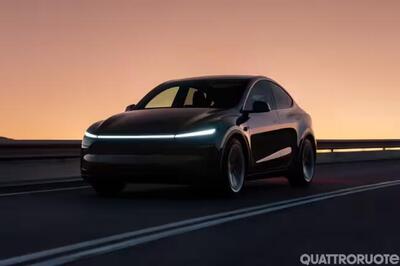 Tesla iniza a produrre auto &ldquo;economiche&rdquo;: ecco la nuova Model Y low cost che potrebbe arrivare gi&agrave; nel 2025