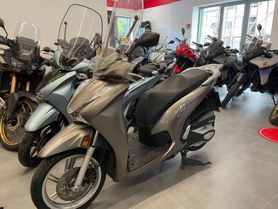 Honda SH 350 (2021 - 24) usata
