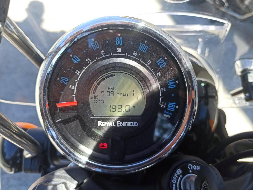 Royal Enfield Meteor 350 (2021 - 26) (5)