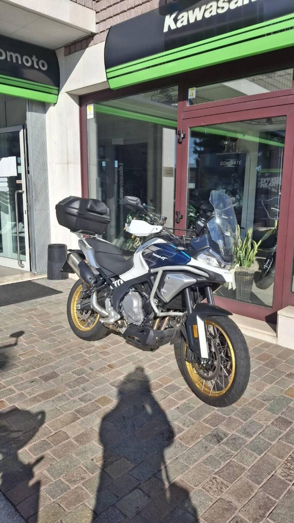 CFMOTO 700MT Adventure (2025 - 26)