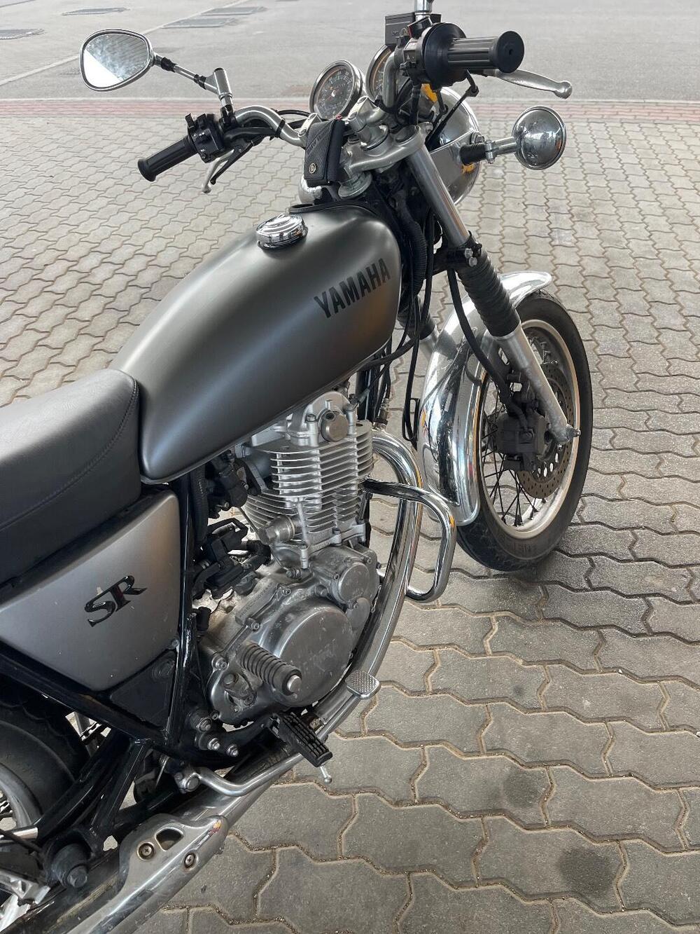 Yamaha SR 400 (2013 - 17) (5)