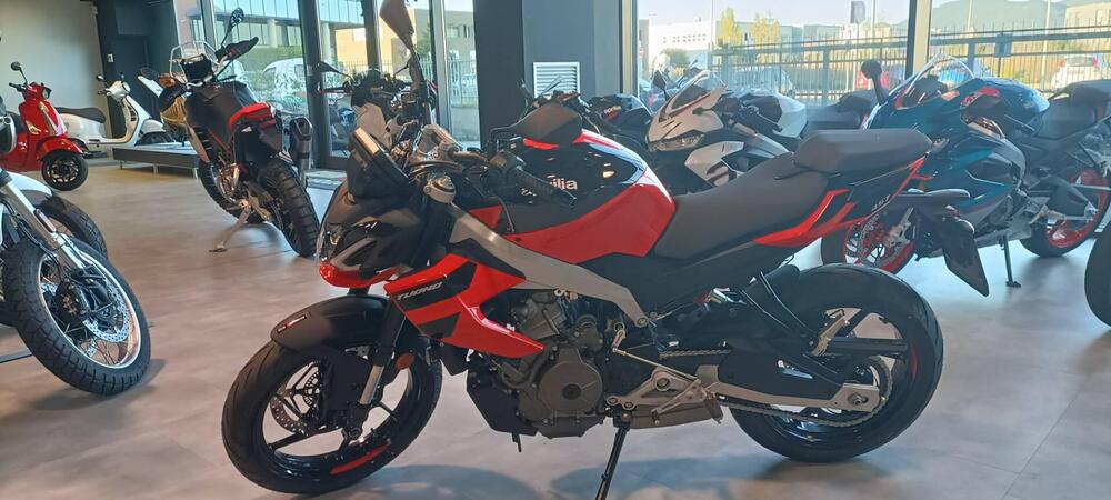 Aprilia Tuono 457 (2025 - 26) (3)