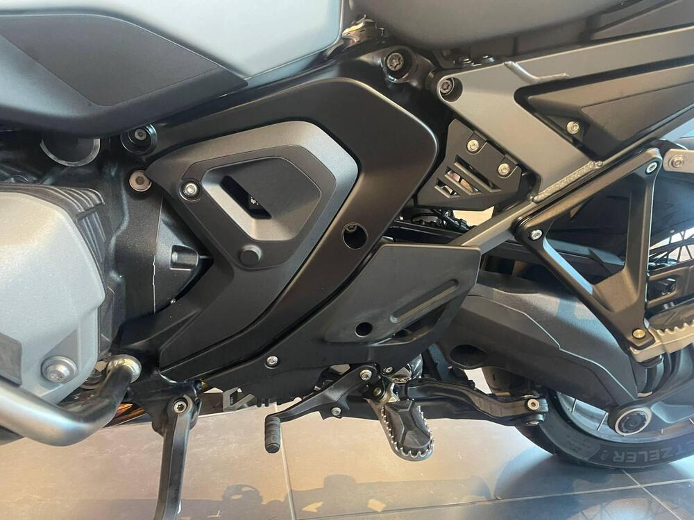 Bmw R 1300 GS Adventure (2025 - 26) (8)