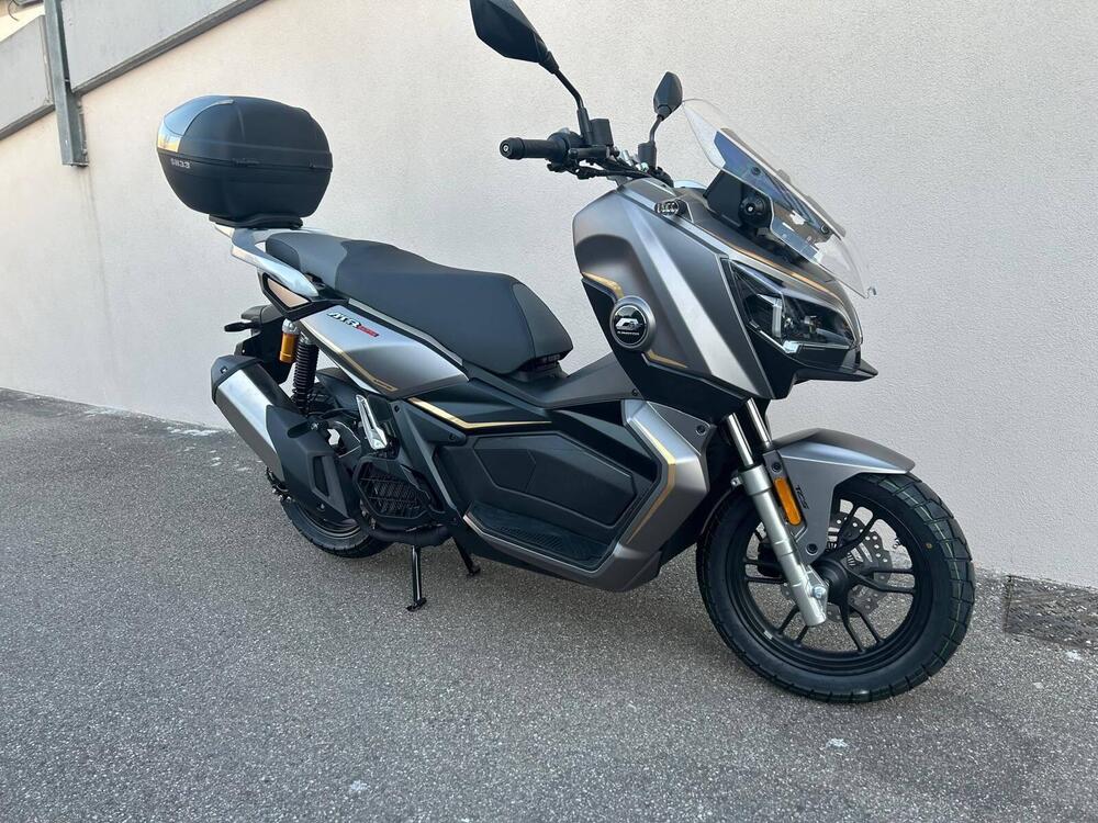 QJ Motor ATR 125 (2025 - 26) (5)