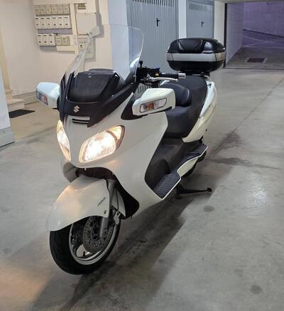 Suzuki Burgman AN 650 Executive ABS (2006 - 12) usata