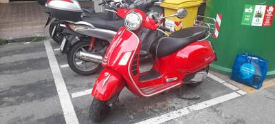 Vespa GTS 300 Hpe (2019) usata