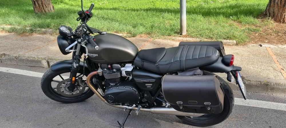 Triumph Street Twin 900 (2021 - 22) (2)