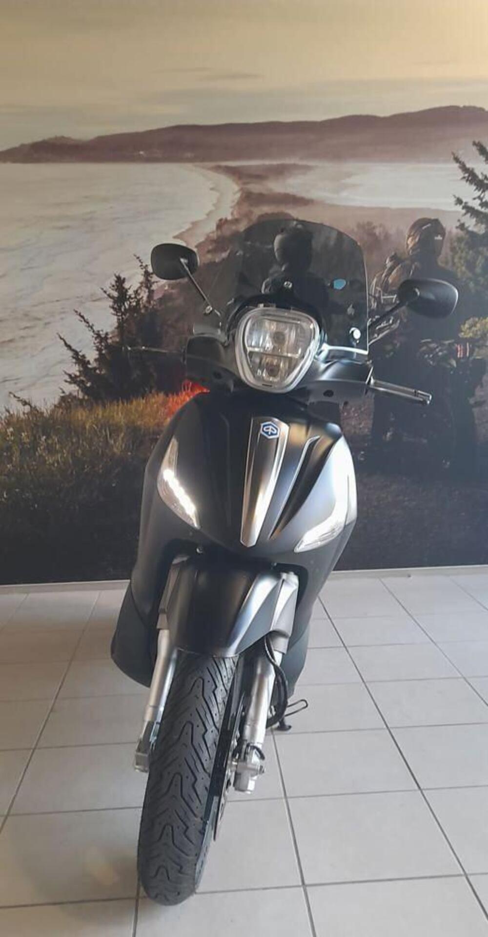 Piaggio Beverly 300 i.e. (2010 - 16) (3)