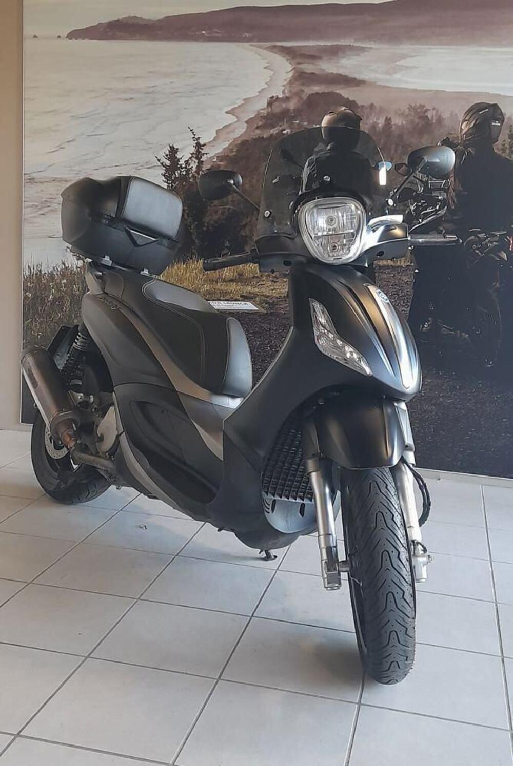Piaggio Beverly 300 i.e. (2010 - 16) (6)