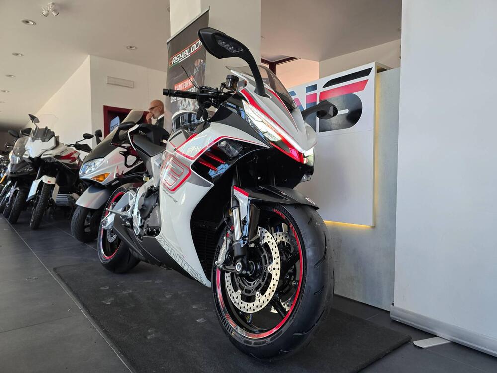 Zontes ZT703-RR (2025 - 26) (2)