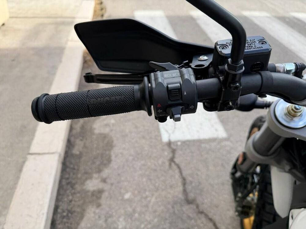 Ducati Scrambler 800 Desert Sled (2017 - 20) (10)