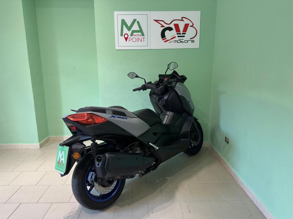 Yamaha X-Max 300 (2021 - 24) (9)