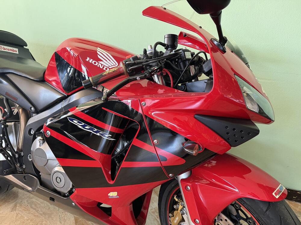 Honda CBR 600 RR (2003 - 04) (6)
