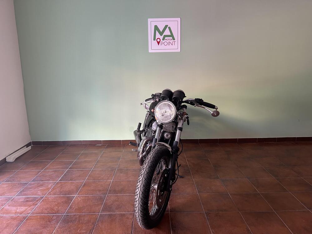 Triumph Bonneville T100 (2001 - 07) (2)