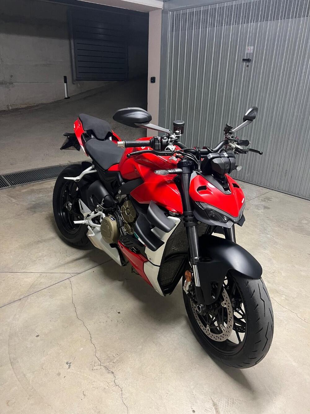 Ducati Streetfighter V4 1100 (2021 - 22) (2)